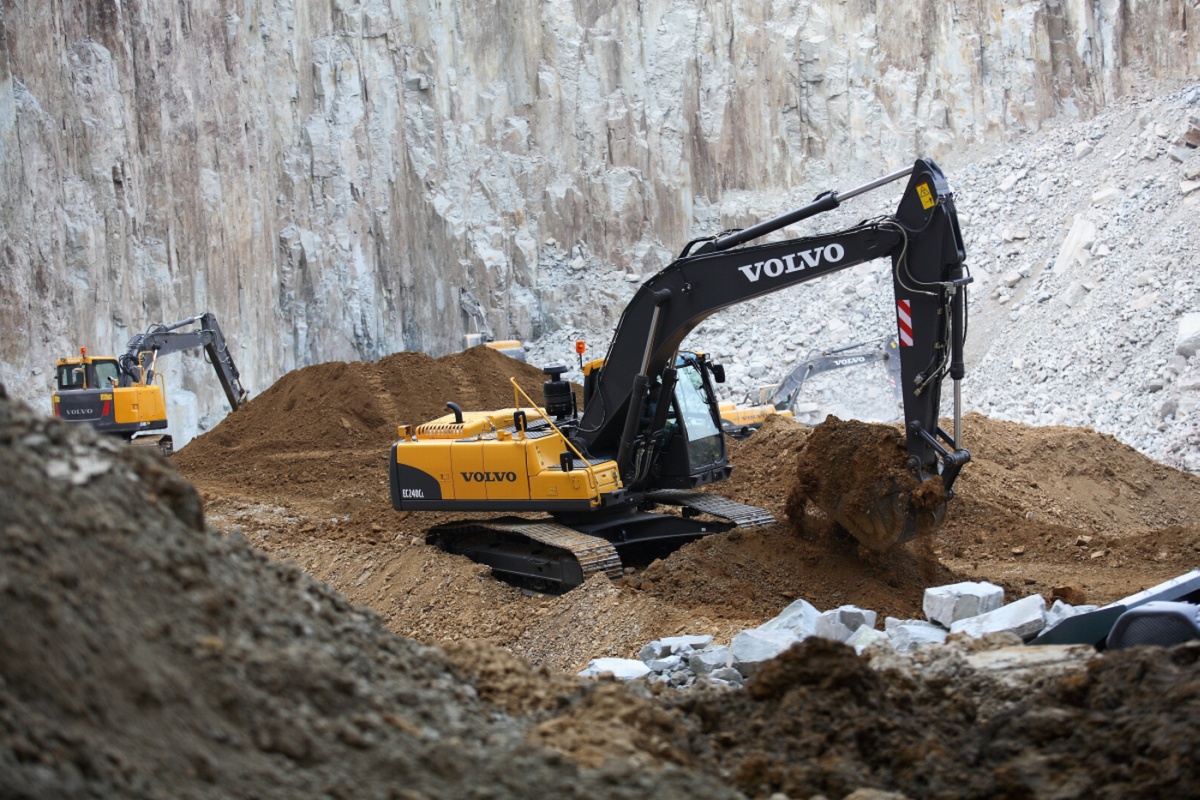 Volvo İş Makinaları Çıkma Parça